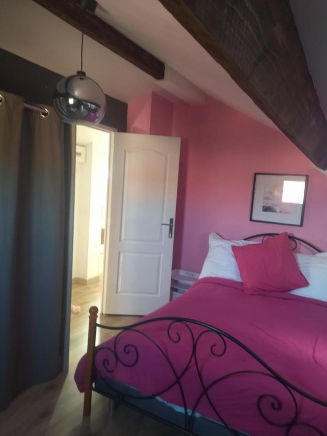 Appartement Chambre Pinky Elisabeth proche Paris à Stains Extérieur photo